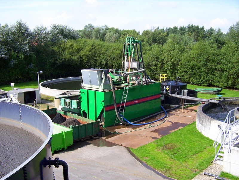 Verwijderen sediment uit beluchtingbassins